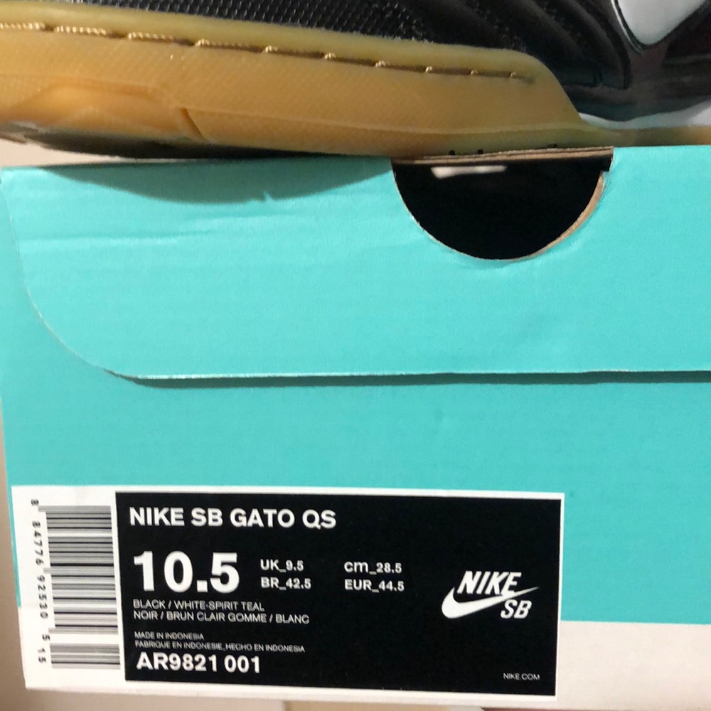 Nike SB Gato- Supreme edition - Picture 2 of 3